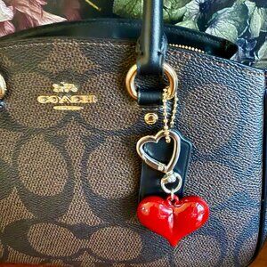 NEW Gorgeous Red Heart Keychain Purse Handbag Charm